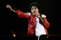 Michael Jackson vẫn 