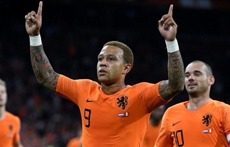 Depay lập cú đúp, Hà Lan ngược dòng thắng Peru