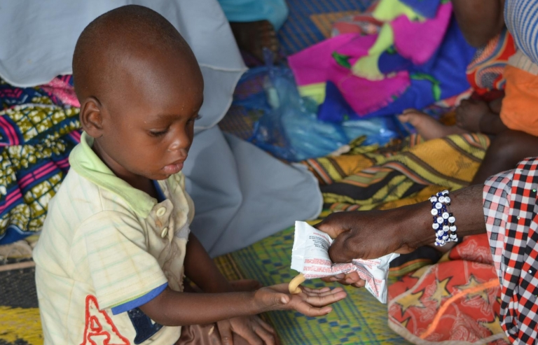 Niger: Sốt rét khiến số lượng bệnh nhi tử vong tăng đột biến