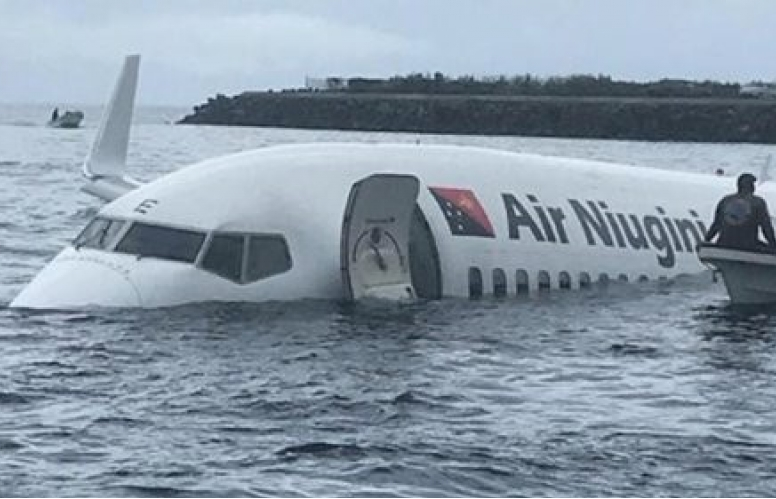 4 công dân Việt an toàn sau vụ máy bay trượt đường băng tại Micronesia