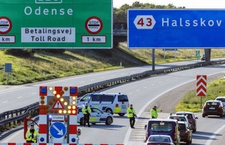 Đan Mạch chặn cầu, đường tới Thụy Điển và Đức trong cuộc truy tìm tội phạm lớn