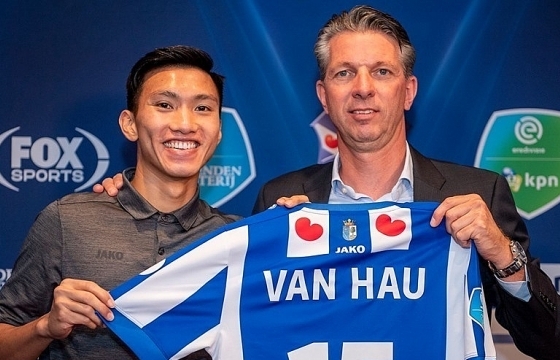 Báo Hà Lan tiết lộ, một công ty Việt Nam hỗ trợ SC Heerenveen trả lương cho Văn Hậu