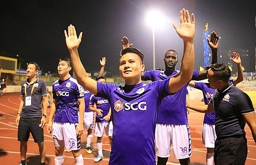 Đoàn Văn Hậu gọi video call cho Quang Hải, chúc mừng CLB Hà Nội giành ngôi vô địch V-League