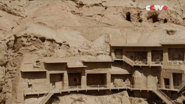 Trung Quốc: Quần thể hang động Phật giáo nghìn năm tuổi được làm hoàn toàn thủ công trên vách núi đá