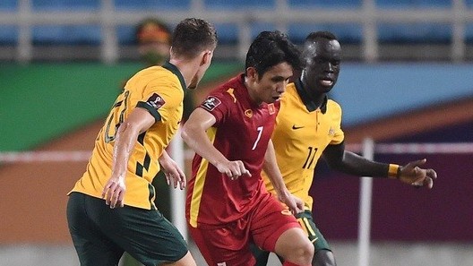 Người hâm mộ bóng đá châu Á khen ngợi hết lời đội tuyển Việt Nam, so sánh với đội tuyển Trung Quốc