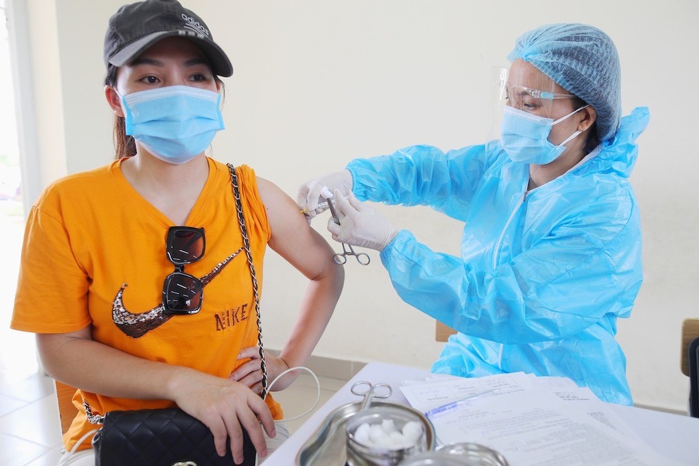 Bộ Y tế ban hành hướng dẫn tạm thời khám sàng lọc trước tiêm chủng vaccine phòng Covid-19