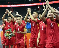 Lập kỳ tích, đội tuyển futsal Việt Nam nhận khoản tiền thưởng lớn; vào vòng 1/8 sẽ gặp Nga