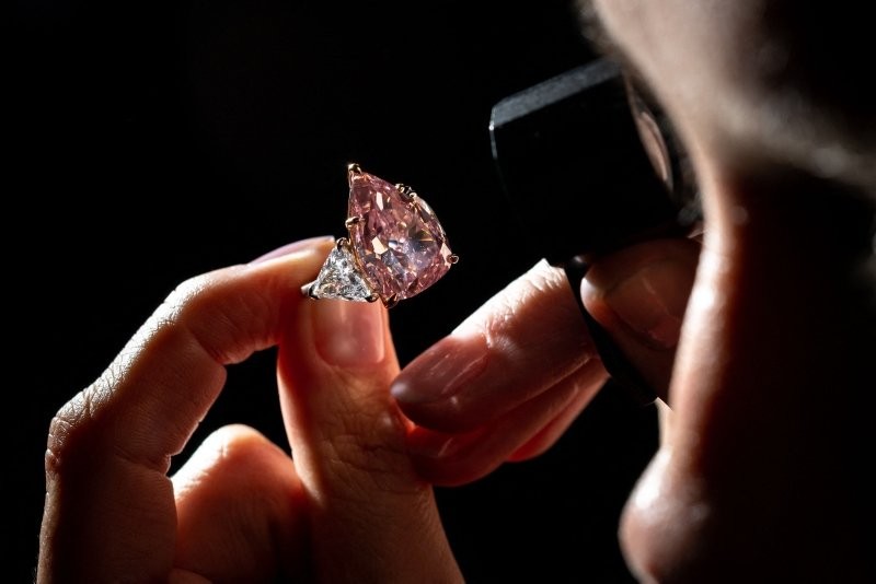 Dự kiến, viên kim cương hồng quý hiếm có giá 35 triệu USD