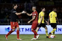 Công Vinh ghi bàn trong trận giao hữu đội các ngôi sao Việt Nam và cựu cầu thủ Borussia Dortmund