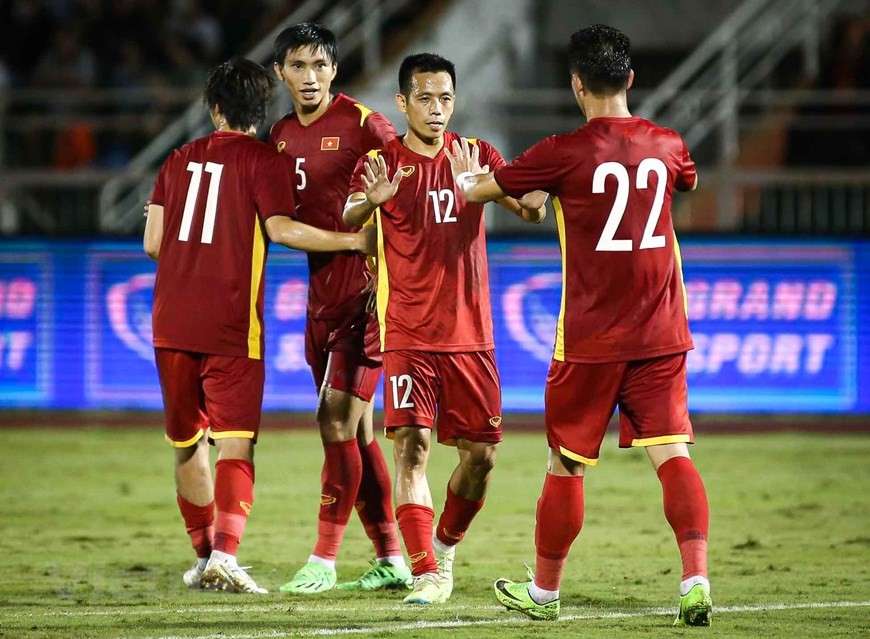 Báo Trung Quốc: Bóng đá Việt Nam phát triển đúng hướng, đội tuyển 'rồng vàng' gặt hái thành công