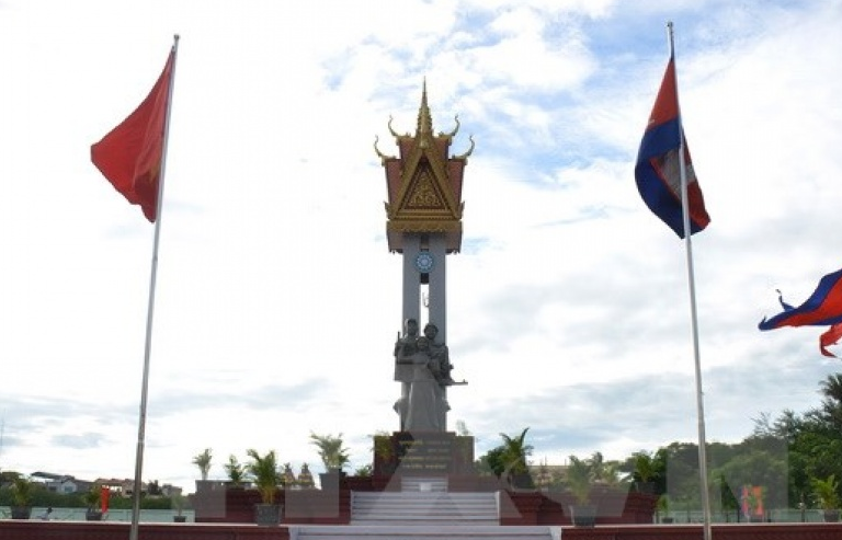 Khánh thành Đài hữu nghị Việt Nam - Campuchia tại tỉnh Koh Kong