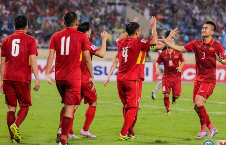 Tăng 9 bậc, Việt Nam bỏ xa Thái Lan trên bảng xếp hạng FIFA