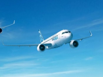 Tập đoàn Canada bắt tay với Airbus sản xuất máy bay dân dụng