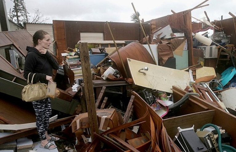 Kinh hoàng cảnh tượng tan hoang khi siêu bão Michael càn quét qua Mỹ