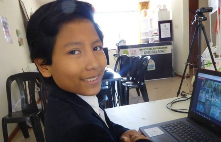 Peru: Choáng với "nhóc trùm" 7 tuổi tự mở ngân hàng riêng