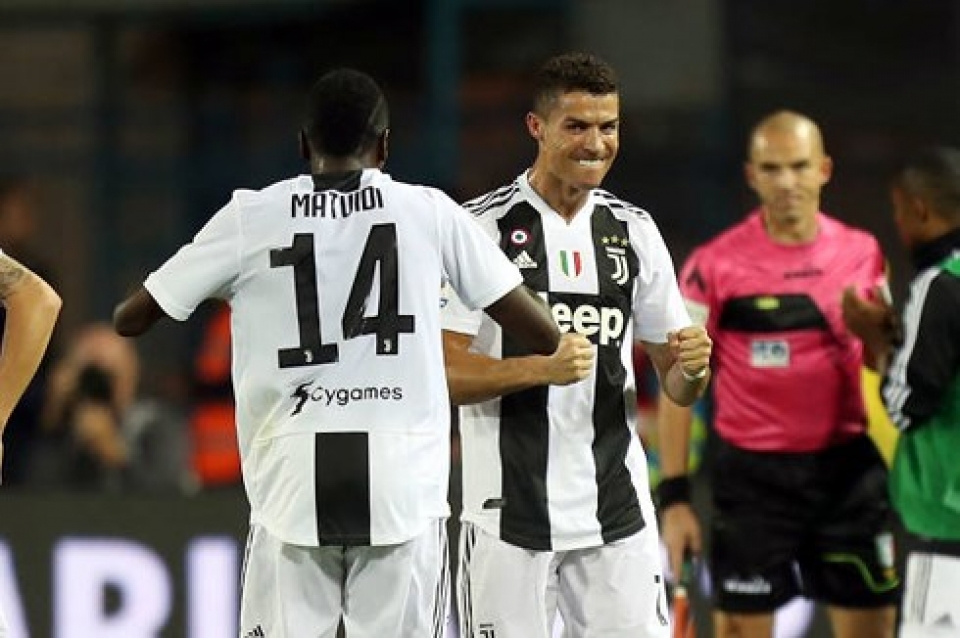 juventus noi lai mach thang o serie a