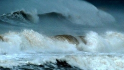 Dự báo thời tiết biển ngày và đêm nay (22/10): Bắc Biển Đông gió giật cấp 14, biển động dữ dội