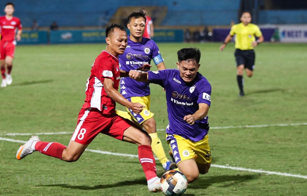 viettel phong toa ngoi no quang hai the nao de dan dau bang xep hang v league 2020