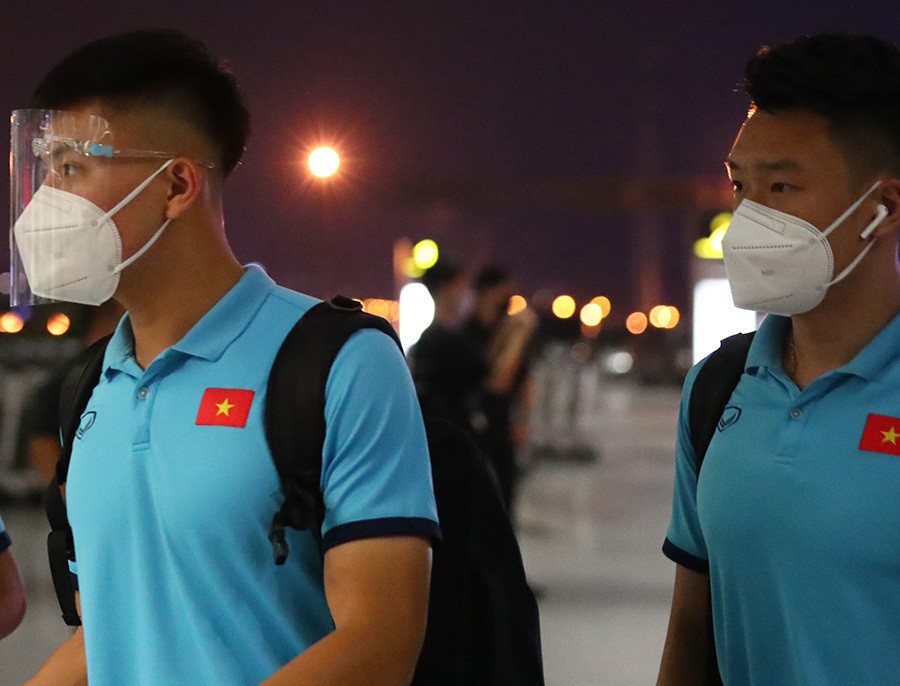 Vòng loại World Cup 2022: Hình ảnh các thành viên đội tuyển Việt Nam khi vừa tới UAE