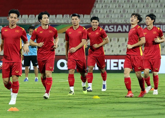 Tối ngày 6/10 (giời địa phương), đội tuyển Việt Nam có buổi tập cuối cùng trên đất UAE, chuẩn bị cho trận gặp Trung Quốc, lượt trận thứ 3 bảng B, vòng loại cuối World Cup 2022 khu vực châu Á vào 00h00 ngày 8/10 (giờ Việt Nam). (Nguồn: VFF)