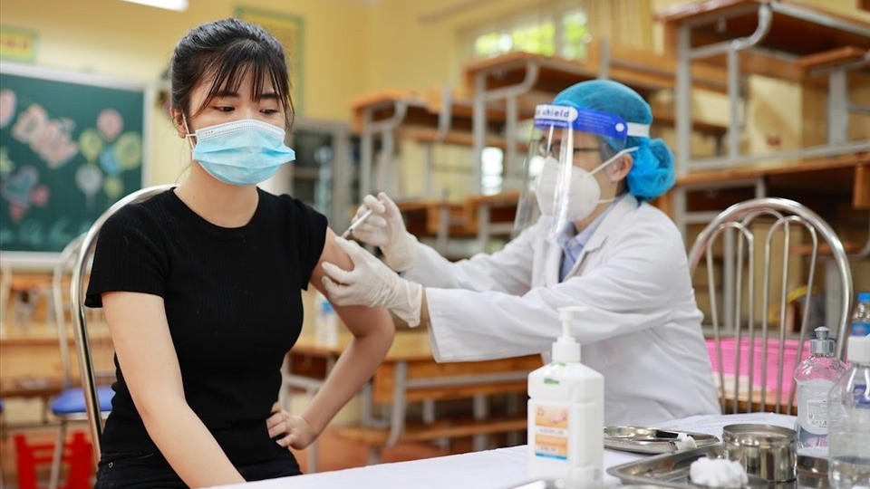 Việt Nam tiêm chủng vượt 80 triệu mũi vaccine Covid-19, nhiều tỉnh thành ghi nhận thêm F0