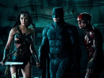 Giới phê bình điện ảnh hết lời khen bom tấn ''Justice League''
