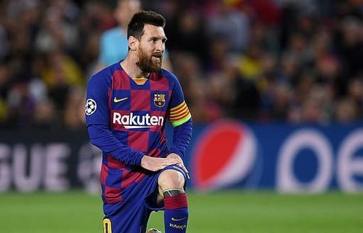 Messi lập cú hattrik, bàn thắng còn lại thuộc về Busquets