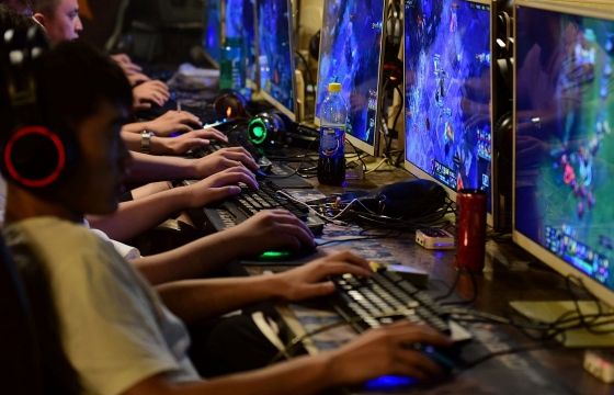 Hạn chế trẻ em chơi game online, Trung Quốc ban hành quy định khắt khe hơn