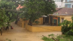 Dự báo thời tiết đêm nay và ngày mai (6-7/11): Trung Bộ, Tây Nguyên mưa rất to; Nam Bộ mưa dông vài nơi, ngày nắng