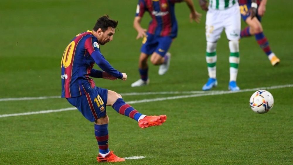 Lionel Messi thống trị sút phạt đền