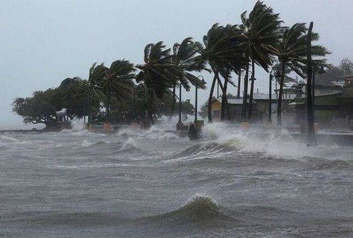 Dự báo thời tiết biển ngày và đêm nay (2011): Nam Biển Đông, quần đảo Trường Sa mưa rào, dông rải rác, khả năng xảy ra lốc xoáy và gió giật mạnh