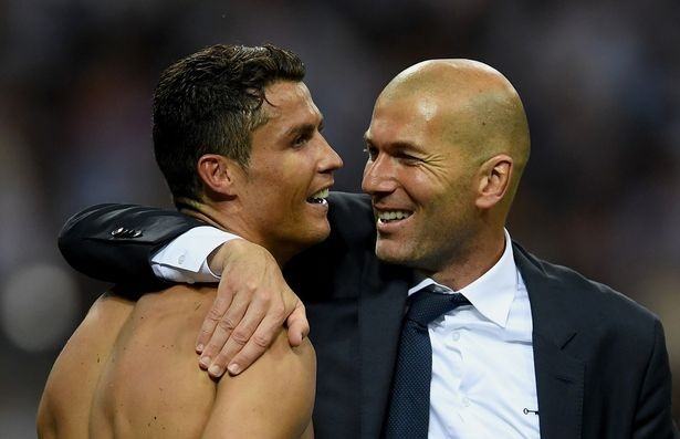 Cập nhật tin chuyển nhượng cầu thủ: Icardi có thể rời PSG; Ronaldo thuyết phục Zidane gia nhập Man Utd;