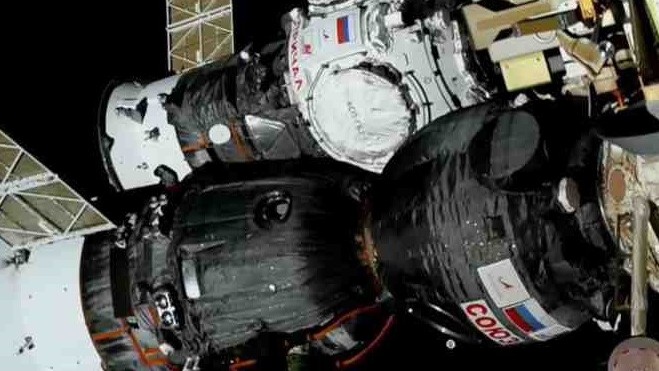 Module Prichal của Nga lắp ghép thành công và tiếp cận Trạm ISS