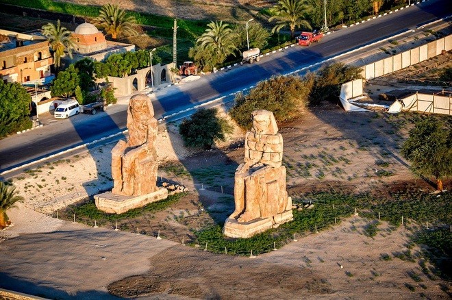 Ai Cập: Truyền thuyết về cặp tượng đá khổng lồ 'biết hát'
