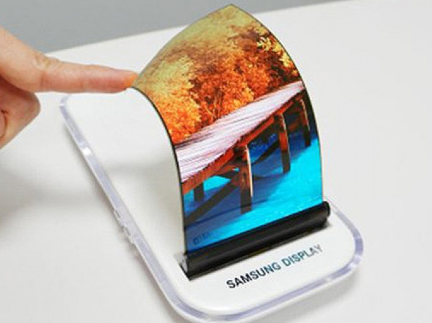 Samsung chốt thời điểm ra mắt Galaxy X gập cong như sách
