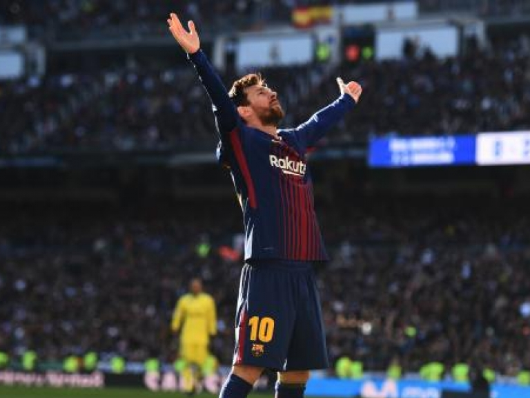 Messi dành 83% thời gian để... đi bộ ở trận siêu kinh điển