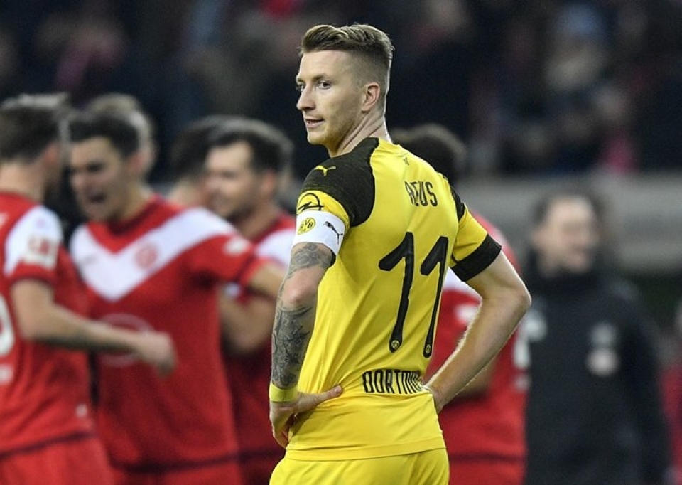 dortmund thua doi cam den do bundesliga nong truoc giang sinh