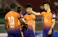 xuan truong an dien sac so nhay mua soi dong trong dem tiec cua buriram united