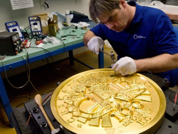 Czech sắp ra mắt đồng tiền vàng nguyên khối lớn thứ hai thế giới
