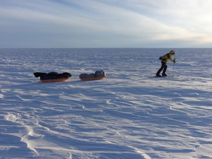 Người đầu tiên trong lịch sử độc hành xuyên Nam Cực không cần trợ giúp