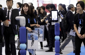 Nhật Bản: Khai trương cửa hàng đầu tiên trên thế giới có robot hỗ trợ mua hàng từ xa