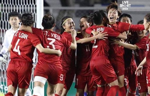Báo châu Á: 'Đội tuyển bóng đá nữ Việt Nam thống trị Đông Nam Á'