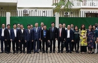 Bộ trưởng Công an Tô Lâm thăm Đại sứ quán Việt Nam tại Mozambique