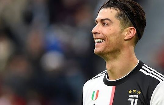 C.Ronaldo rực sáng giúp Juventus giành chiến thắng