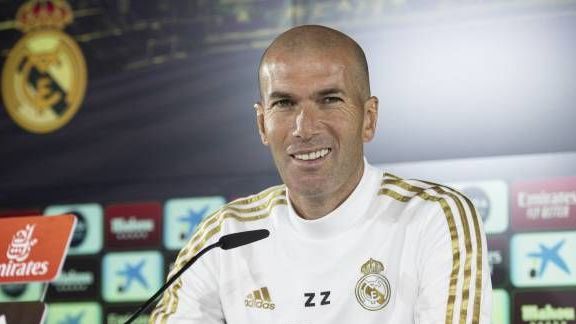 Real Madrid cần mua 1 cầu thủ trong kỳ chuyển nhượng mùa Đông