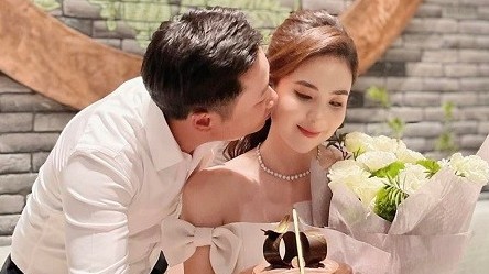 MC Mai Ngọc kỷ niệm 5 năm ngày cưới