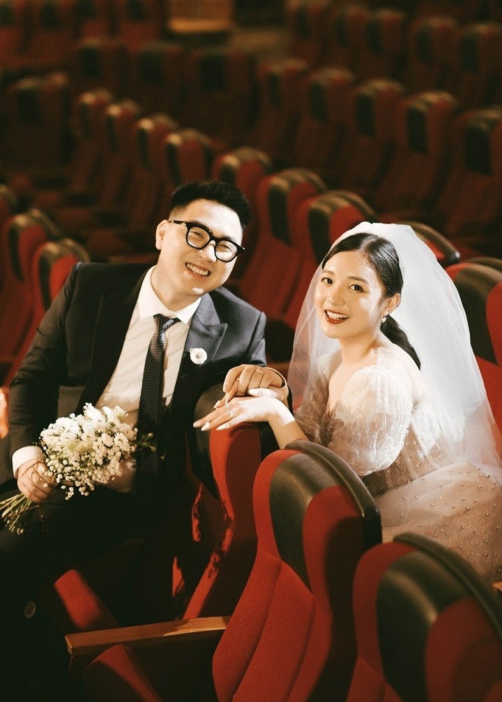 Xem ảnh cưới lung linh của MC trẻ VTV Phương Thảo