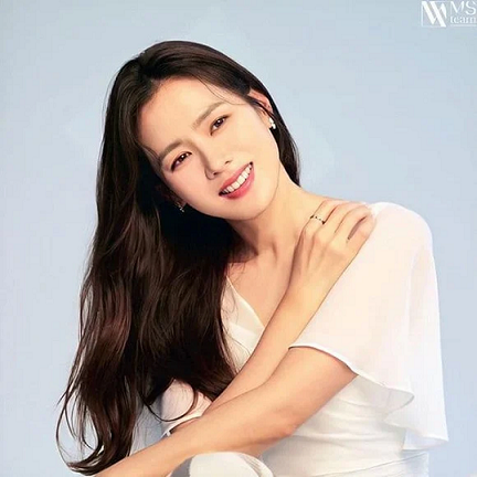 Son Ye Jin tỏa sáng rạng ngời trong phim mới sau "Hạ cánh nơi anh'