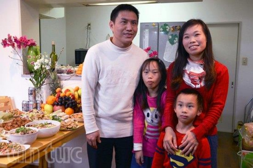 Ấm áp tết đoàn viên của gia đình khiếm thị người Việt tại Nhật Bản