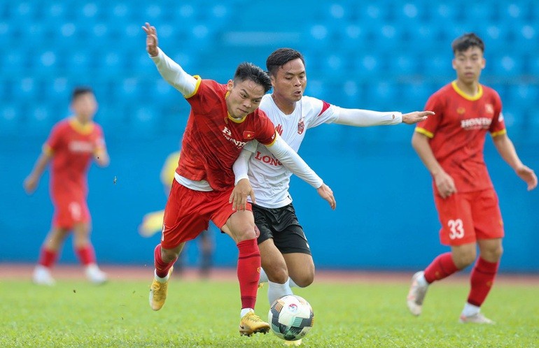 Đội tuyển U23 Việt Nam sẽ được tăng cường thêm ba cầu thủ trên 23 tuổi cho SEA Games lần thứ 31 (Ảnh: VFF).